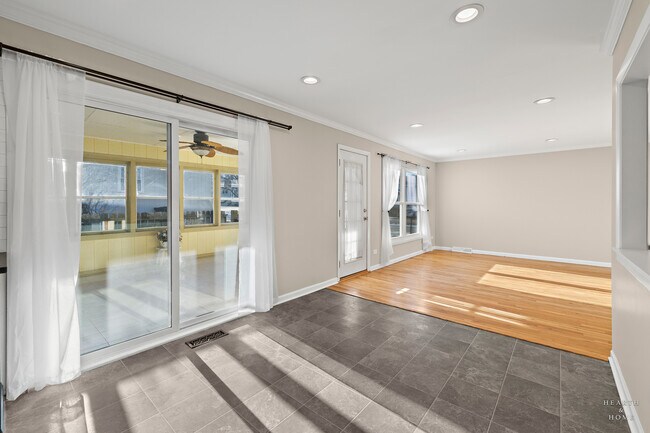 Building Photo - 659 Alida Dr