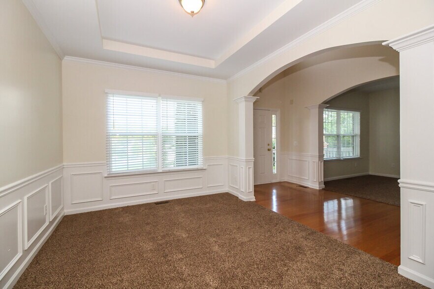 Building Photo - 129 Lilyfield Ln