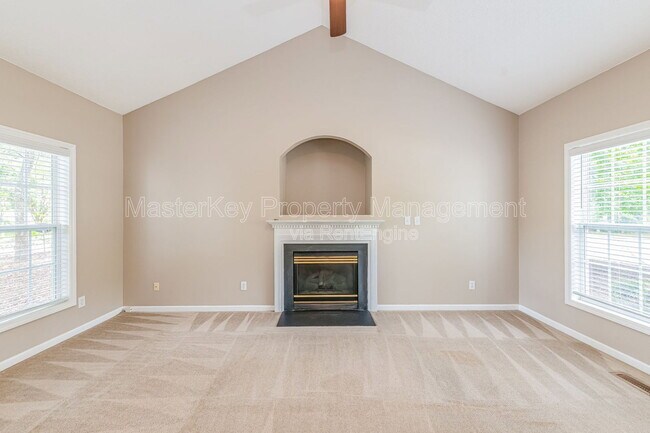 Building Photo - 4001 Winecott Dr