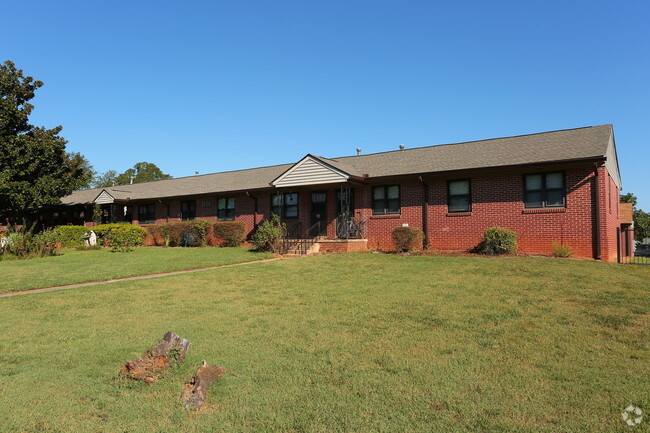 Building Photo - Housing Authority of Roswell