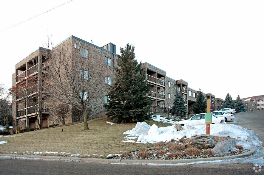 Primary Photo - Park Place Apartment