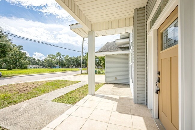 Building Photo - Completed Updated Home for Rent