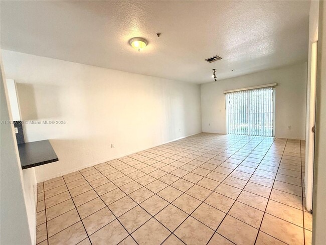 Building Photo - 5670 NW 116th Ave