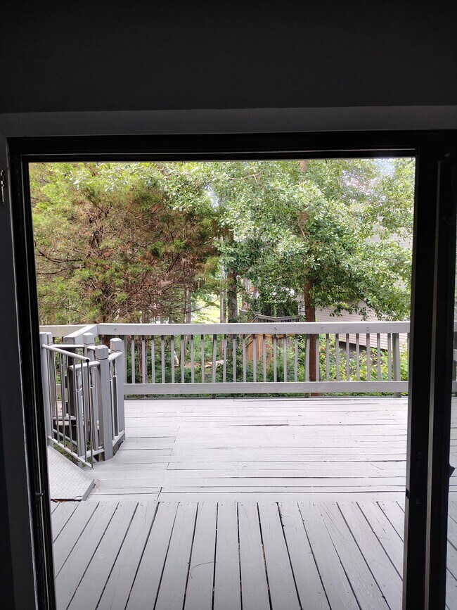Building Photo - 301 Harbor Heights Dr