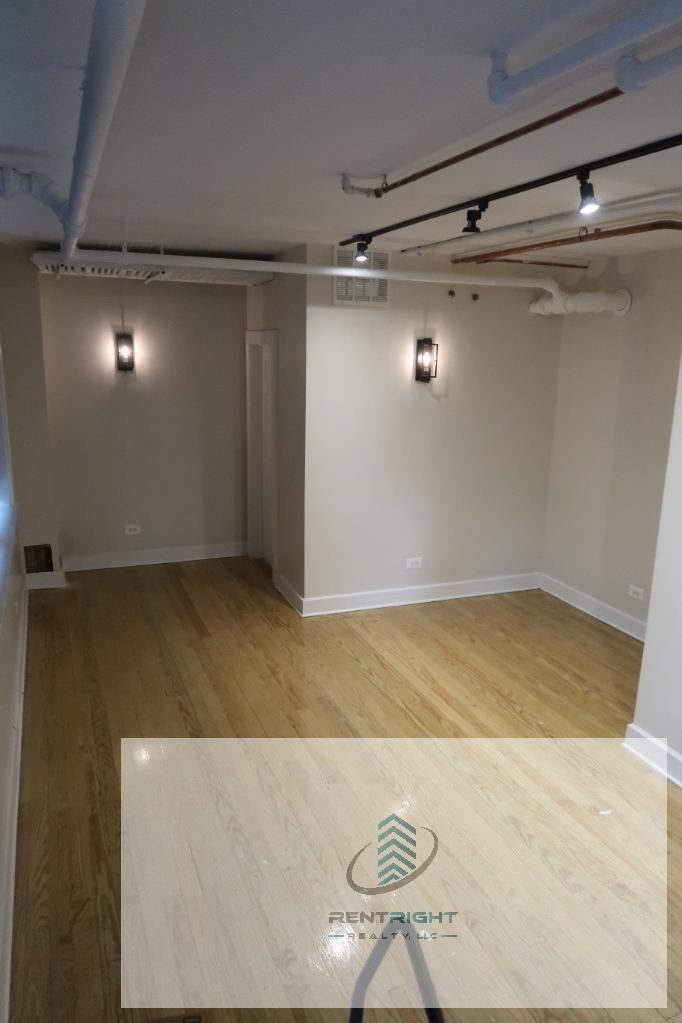 Building Photo - 4825 N Talman Ave