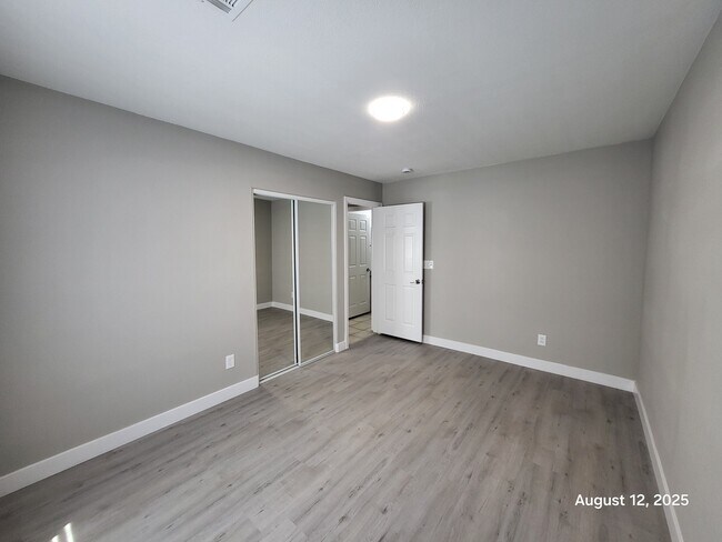 Building Photo - 5975 S Belcastro St