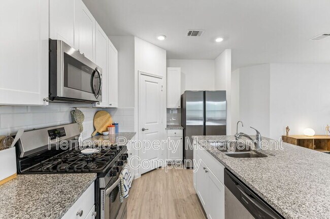 Building Photo - 634 Bean Bnd