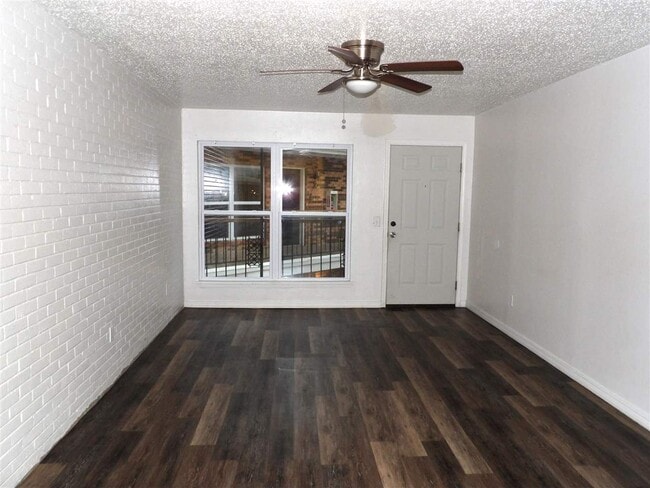 Building Photo - 2107 NW 38th St