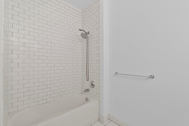 Building Photo - 172 Culver Ave