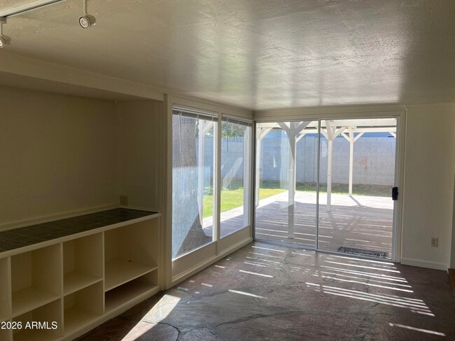 Building Photo - 3207 E Medlock Dr