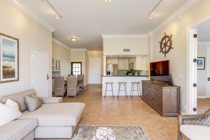 Building Photo - 1604 S Ocean Ln