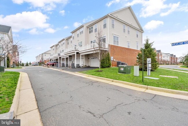 Building Photo - 42988 Atoka Manor Terrace