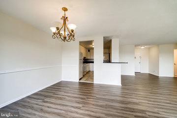 Building Photo - 205 Yoakum Pkwy