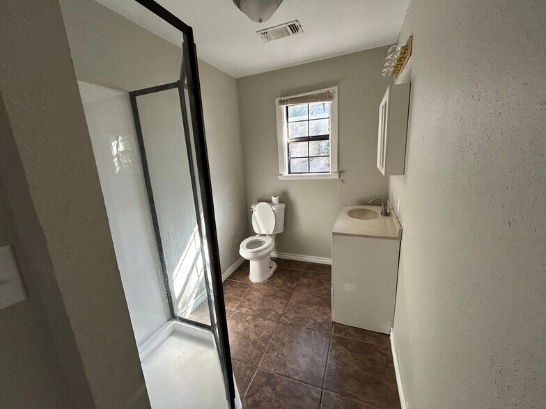 Building Photo - 1121 S Wells St