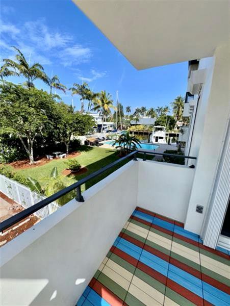Building Photo - 76 Isle of Venice Dr