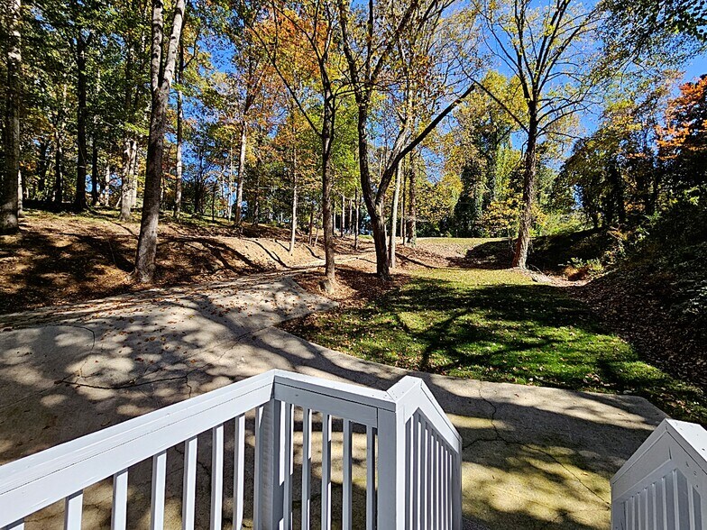 Building Photo - 101 Mandalay Rd