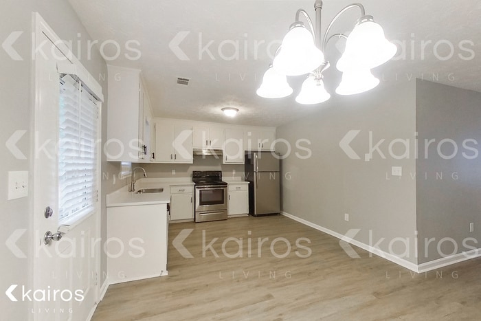 Building Photo - 301 Beaver Pointe Dr