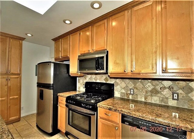 Building Photo - 440 W Elk Ave