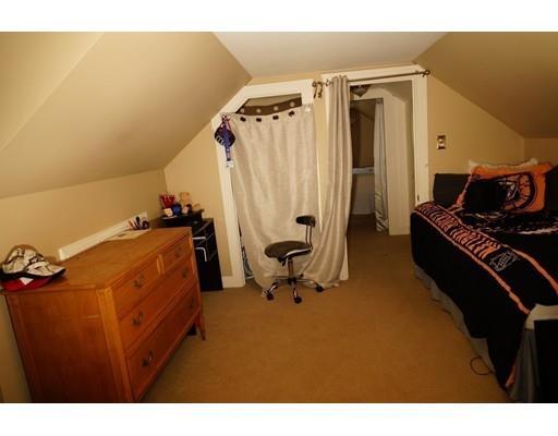 Building Photo - 13 Munroe Ave