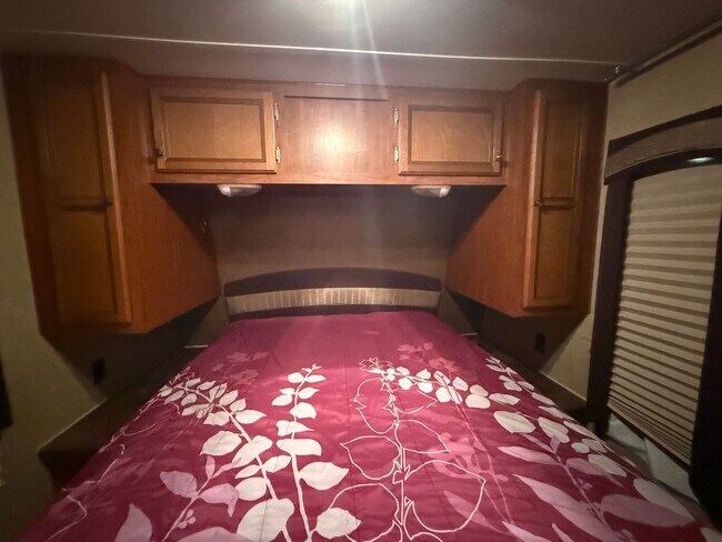 Building Photo - Elizabeth's RV Park