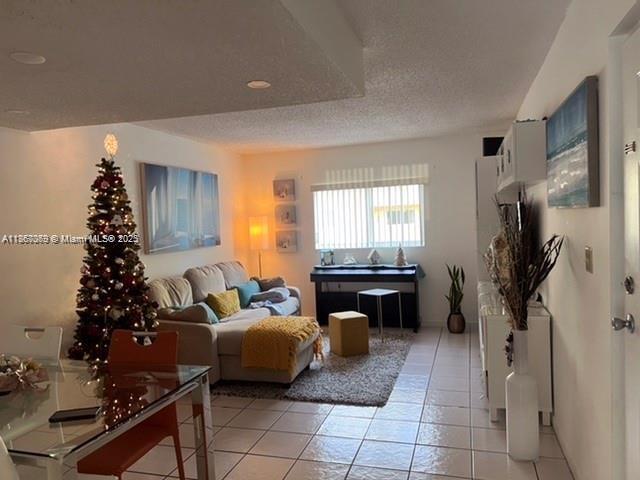 Building Photo - 8270 SW 149th Ct