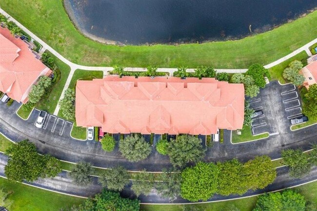 Building Photo - 2032 Alta Meadows Ln