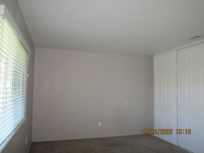 Building Photo - 4 br, 2 bath House - 1510 HIGHRIDGE