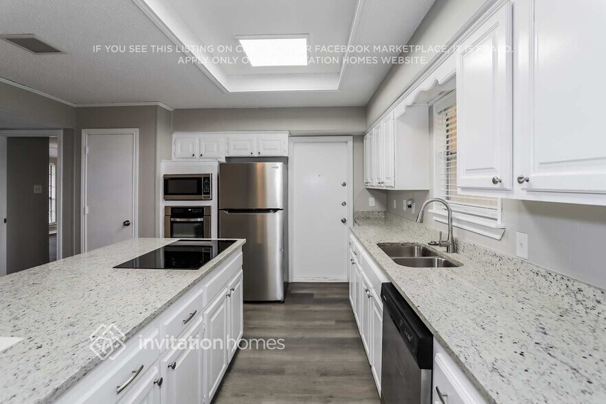 Building Photo - 1312 Tierra Calle