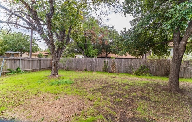 Building Photo - 3-BEDROOM IN SUNGATE, NORTH EAST ISD