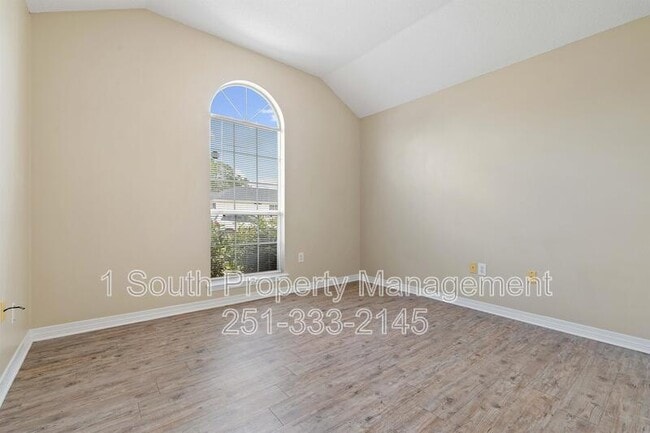 Building Photo - 1020 Hamilton Bridges Dr W