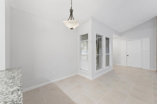 Building Photo - 23311 Pebworth Pl