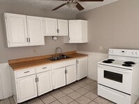Building Photo - 5400 Cove Ave