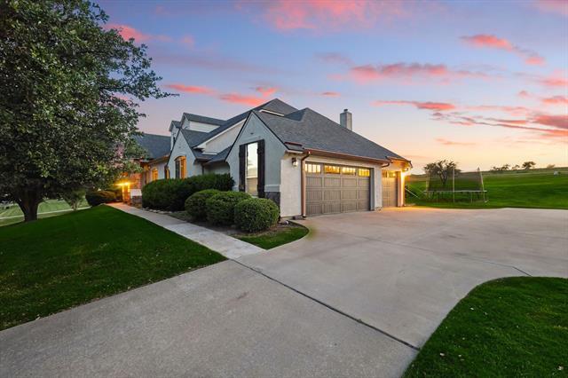 Building Photo - 10701 Los Rios Dr