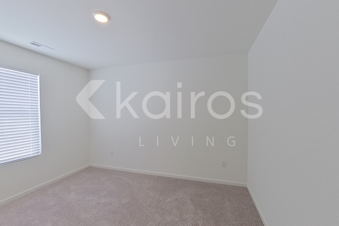 Building Photo - 273 Gaston Cir