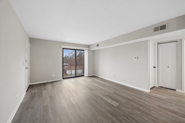 Building Photo - 1543 Ardmore Ave