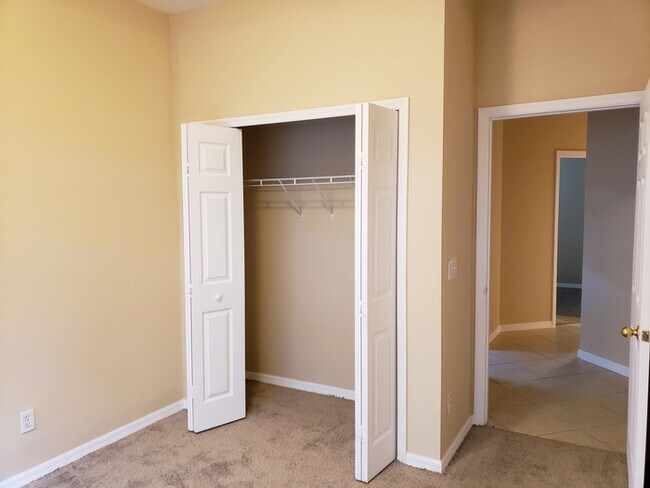 Building Photo - Nice 3 Bed 2 Bath Town Home located in San...