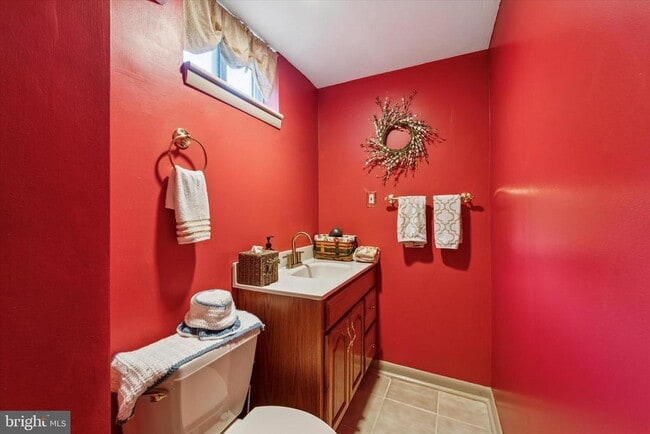 Primary Photo - 436 Edgewood Dr