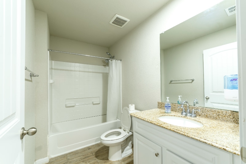 Building Photo - 10126 Relic Oaks