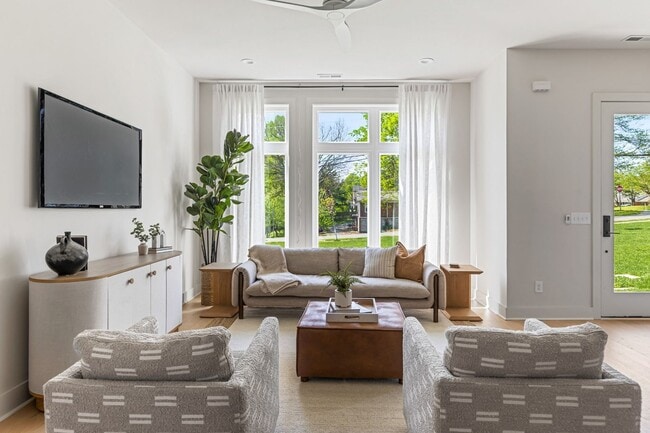 Building Photo - Brand New Townhome in The Heart Of East Nashville