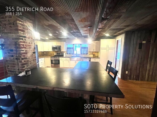 Building Photo - 355 Dietrich Rd