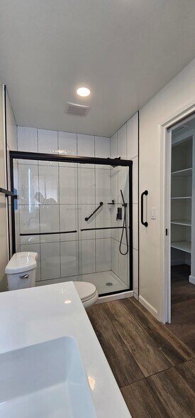 Building Photo - 451 Carneros Ave