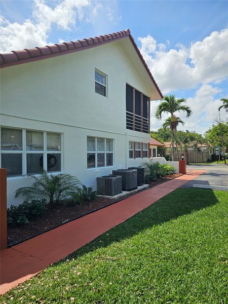 Building Photo - 3200 Coral Springs Dr