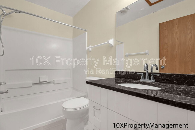 Building Photo - 171 Glenkirk Dr