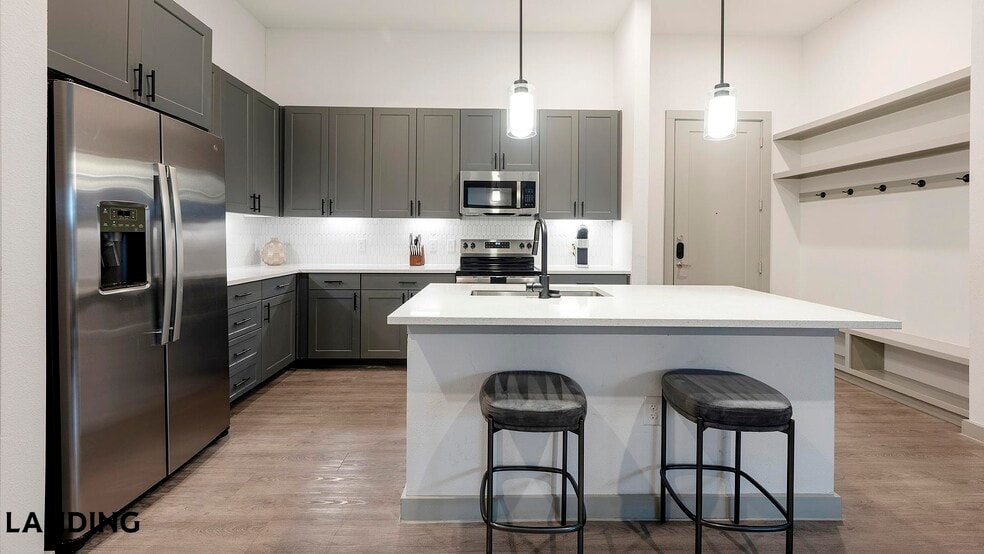 Building Photo - 3706 Goodwin Ave