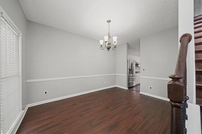 Building Photo - 4085 Pineset Dr