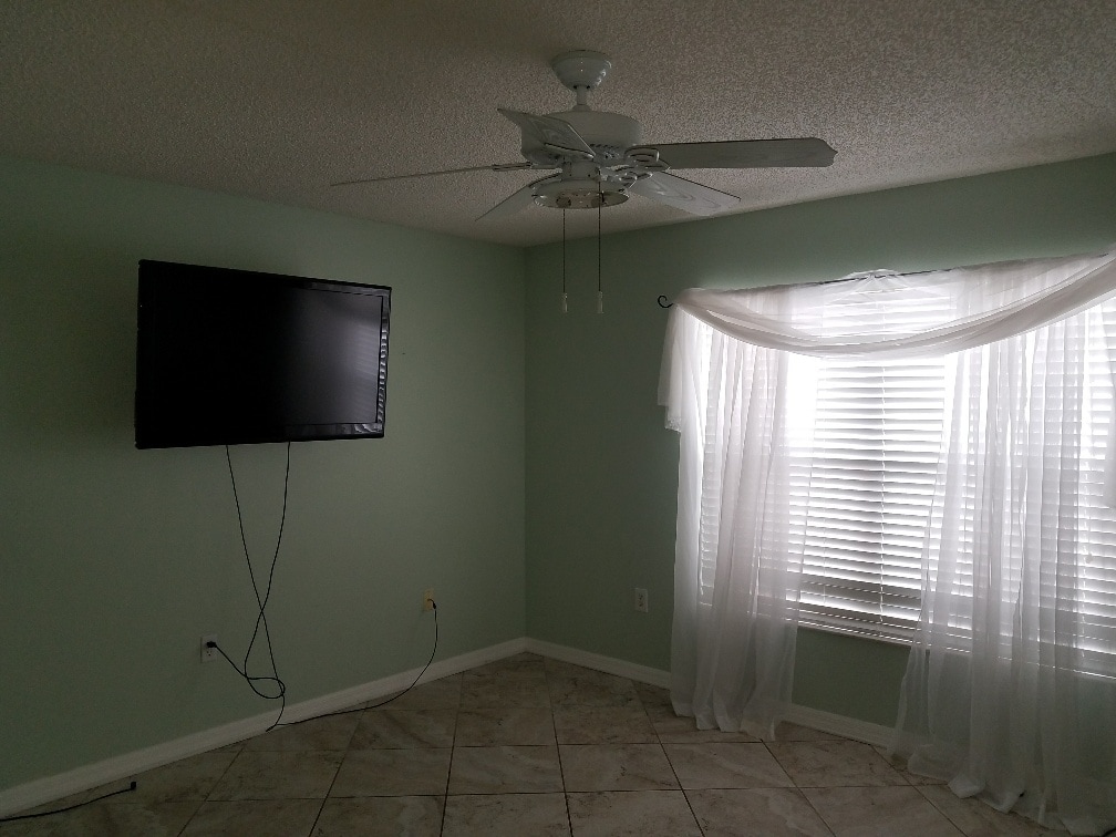 Office - 6289 Freeport Dr