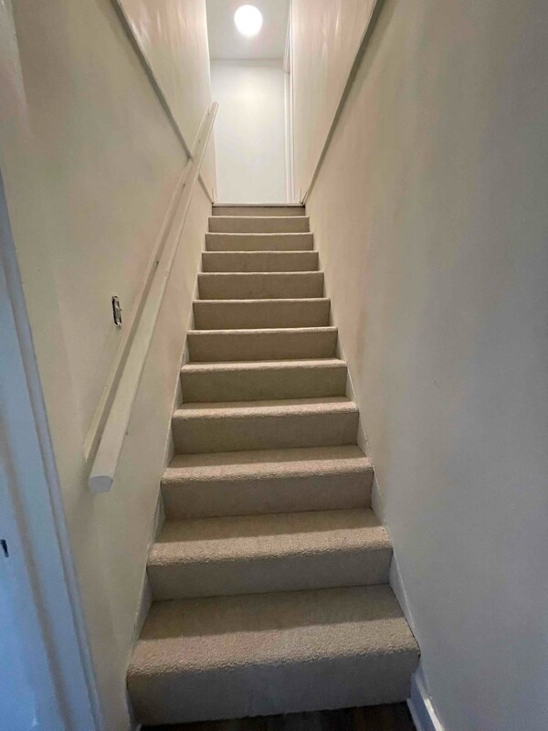 Building Photo - 190 W Miller Ave