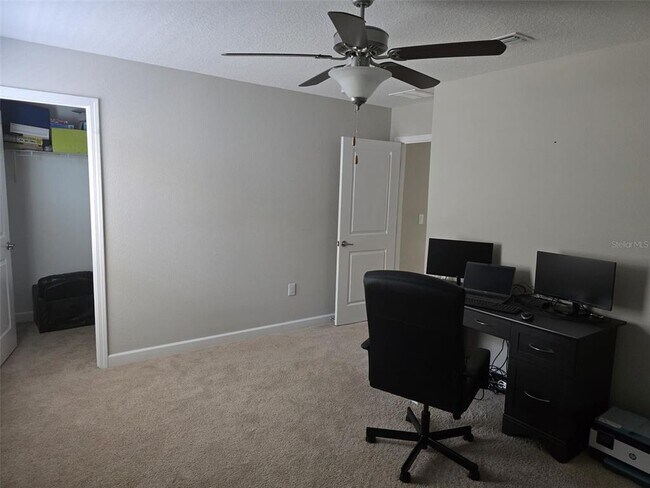 Building Photo - 4335 Mount Bandon Dr