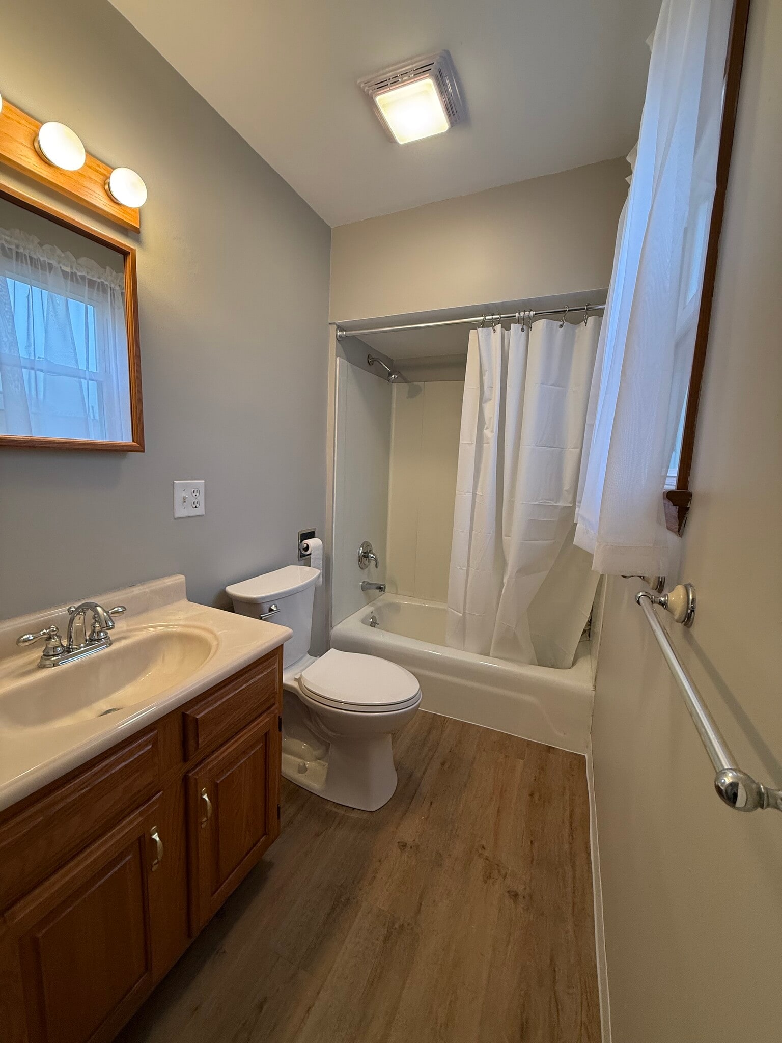 Building Photo - 1109 Garfield St