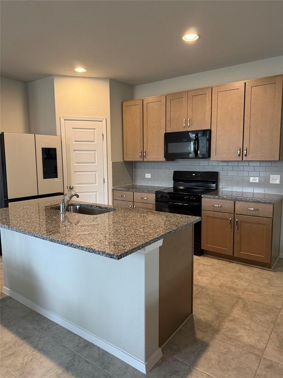 Building Photo - 2713 Paragon Fox Dr